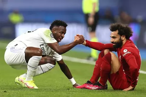 أفضل من فينيسيوس وصلاح.. 5 نجوم يتفوق عليهم فيران توريس هذا الموسم